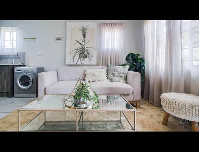 2 BEDROOM HOUSE FOR SALE IN SELCOURT